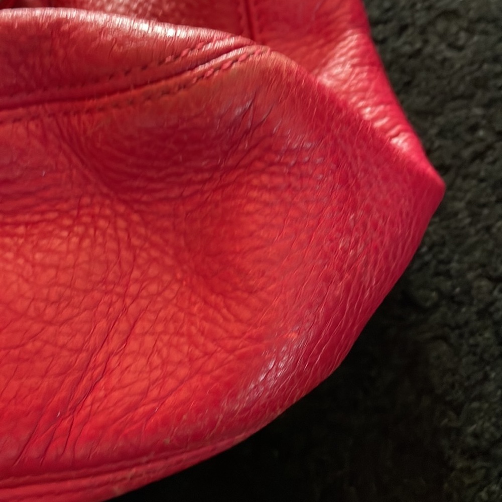 Red all leather tote! - Picture 5 of 7